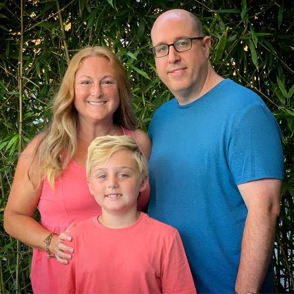 Welcome to my Closet! Thanks for stopping by. - Picture 12 of 17